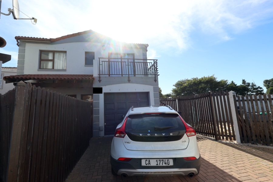 3 Bedroom Property for Sale in Parklands Western Cape